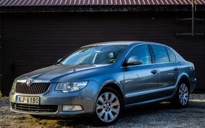 Škoda Superb 2009. gada