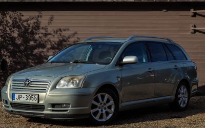 Toyota Avensis 2006. gada