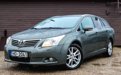 Toyota Avensis 2010.gada