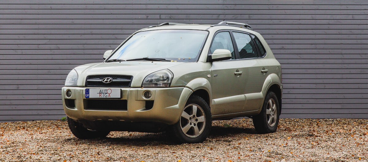 Hyundai_Tucson_lietots_pilnpiedzina_pirkt_leti-17
