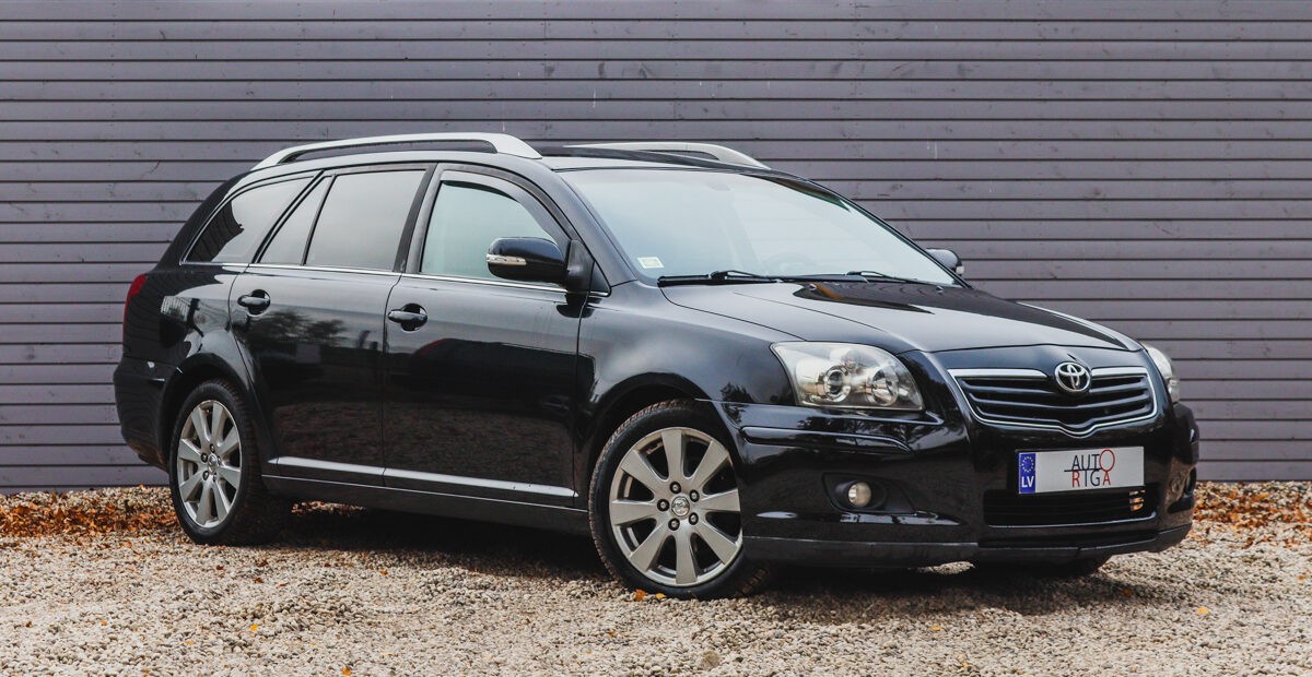 Toyota_Avensis _pirkt_leti_lietoti_auto-17
