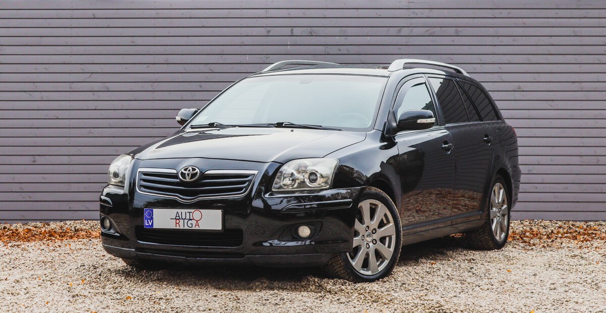 Toyota_Avensis _pirkt_leti_lietoti_auto-22