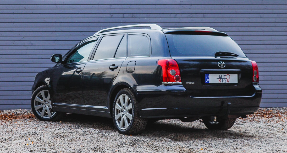 Toyota_Avensis _pirkt_leti_lietoti_auto-24