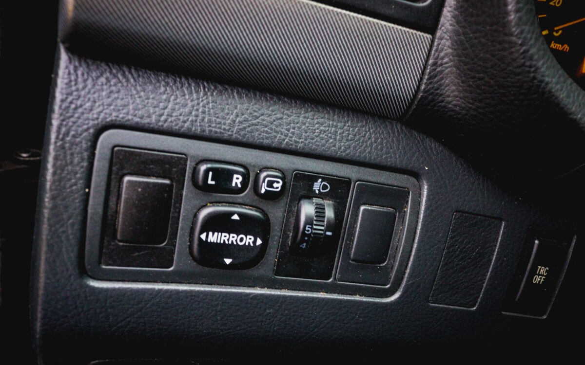 Toyota_Avensis _pirkt_leti_lietoti_auto-4