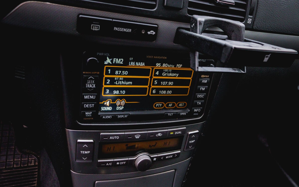 Toyota_Avensis _pirkt_leti_lietoti_auto-5