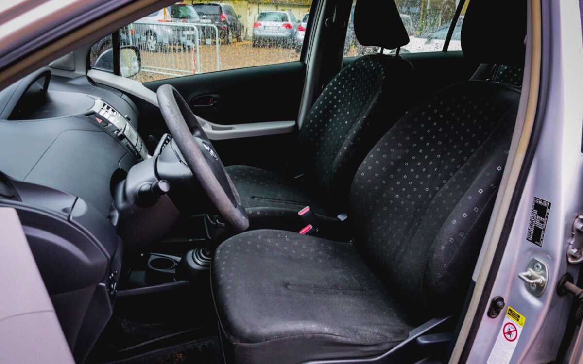 Toyota_Yaris_pirkt_leti_lietoti_auto