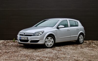 Opel Astra 2004.gada