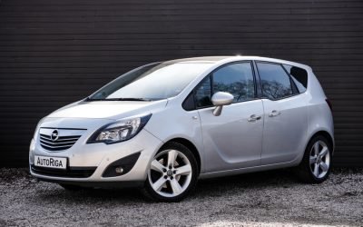 Opel Meriva 2010. gada
