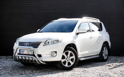 Toyota RAV 4 2012. gada