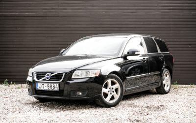 Volvo V50 2011. gada