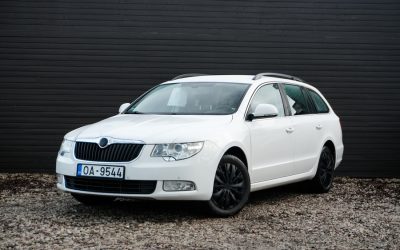 Skoda Superb 2011. gada