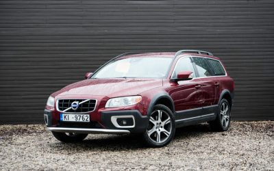 Volvo XC70 2012. gada