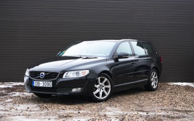 Volvo V70 2015.gada