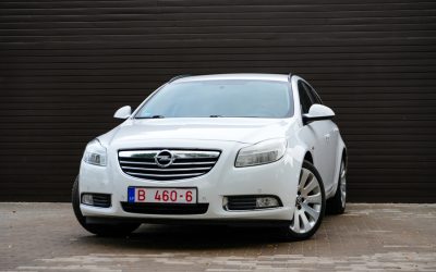OPEL INSIGNIA 2012. gada