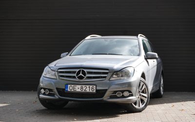 Mercedes C200 2011. gada