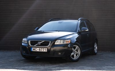 Volvo V50 2010. gada