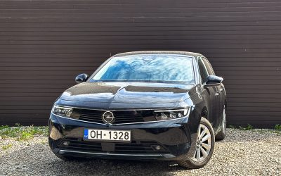 Opel Astra 2022. gada