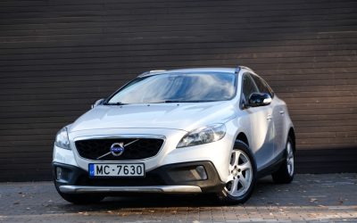 Volvo V40 Cross Country 2014. gada