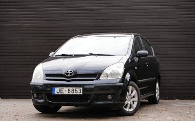 Toyota Corolla Verso 2006.gada