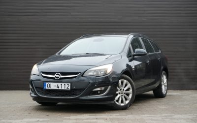 Opel Astra 2013. gada