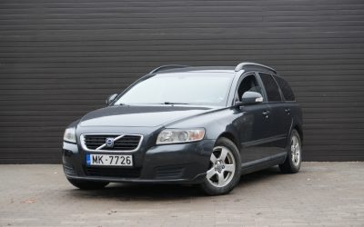 Volvo V50 2010. gada