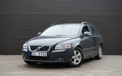 Volvo V50 2010. gada