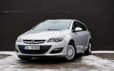 Opel Astra 2015.gada
