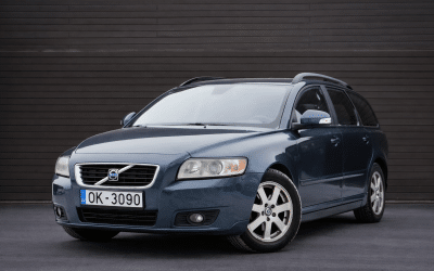 Volvo V50 2010. gada