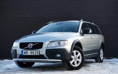 Volvo XC70 2015. gada