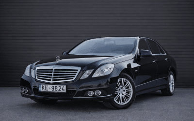 Mercedes E200 2010. gada