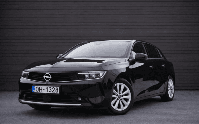 Opel Astra 2022. gada