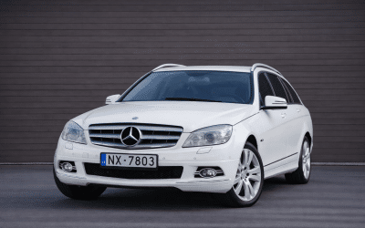 Mercedes C220 2008. gada