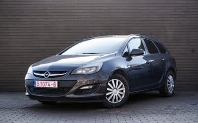 Opel Astra 2014. gada
