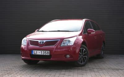 Toyota Avensis 2009. gada