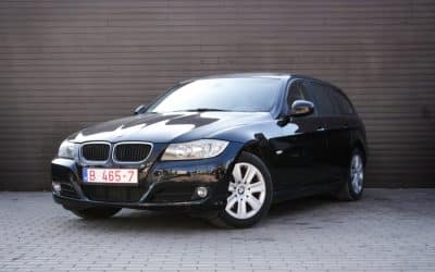 Bmw 318 2010. gada