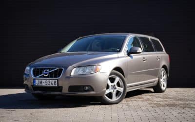 Volvo V70 2010. gada