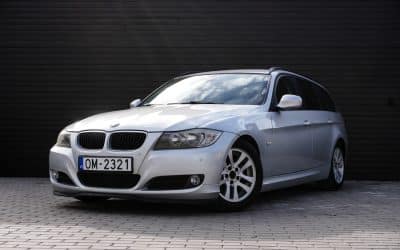 BMW 318 2012. gada