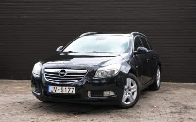 Opel Insignia 2011. gada
