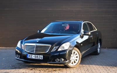 Mercedes E200 2010. gada